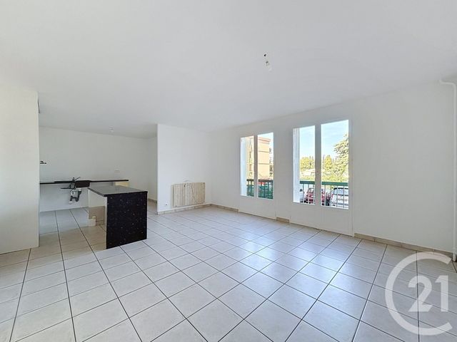 Appartement T2 à vendre - 2 pièces - 48.0 m2 - FREJUS - 83 - PROVENCE-ALPES-COTE-D-AZUR - Century 21 Sud Habitat