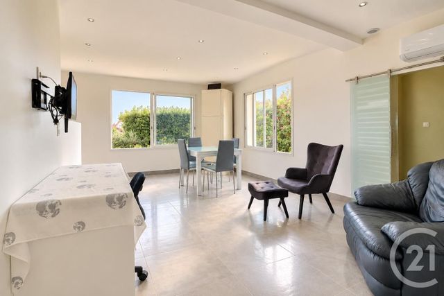 maison à vendre - 6 pièces - 145.0 m2 - FREJUS - 83 - PROVENCE-ALPES-COTE-D-AZUR - Century 21 Sud Habitat