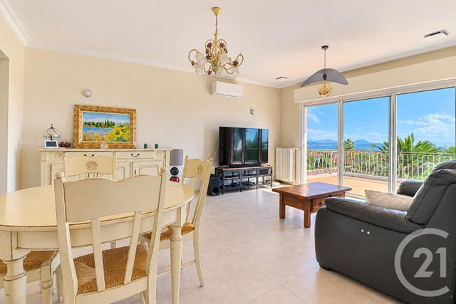 maison à vendre - 6 pièces - 145.0 m2 - FREJUS - 83 - PROVENCE-ALPES-COTE-D-AZUR - Century 21 Sud Habitat