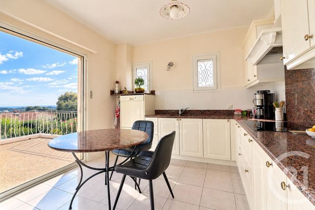 maison à vendre - 6 pièces - 145.0 m2 - FREJUS - 83 - PROVENCE-ALPES-COTE-D-AZUR - Century 21 Sud Habitat