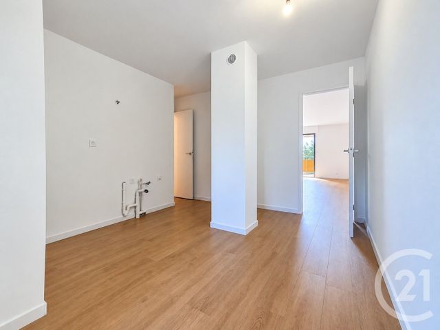 Appartement T2 à vendre - 2 pièces - 67.0 m2 - FREJUS - 83 - PROVENCE-ALPES-COTE-D-AZUR - Century 21 Sud Habitat