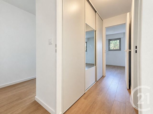 Appartement T2 à vendre - 2 pièces - 67.0 m2 - FREJUS - 83 - PROVENCE-ALPES-COTE-D-AZUR - Century 21 Sud Habitat
