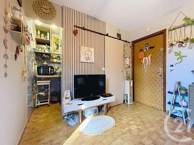 Appartement Studio à vendre - 1 pièce - 11.85 m2 - FREJUS - 83 - PROVENCE-ALPES-COTE-D-AZUR - Century 21 Sud Habitat