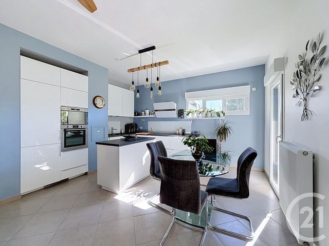 Appartement T3 à vendre - 3 pièces - 75.7 m2 - ST RAPHAEL - 83 - PROVENCE-ALPES-COTE-D-AZUR - Century 21 Sud Habitat