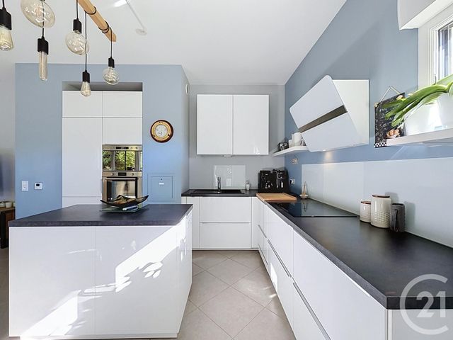Appartement T3 à vendre - 3 pièces - 75.7 m2 - ST RAPHAEL - 83 - PROVENCE-ALPES-COTE-D-AZUR - Century 21 Sud Habitat